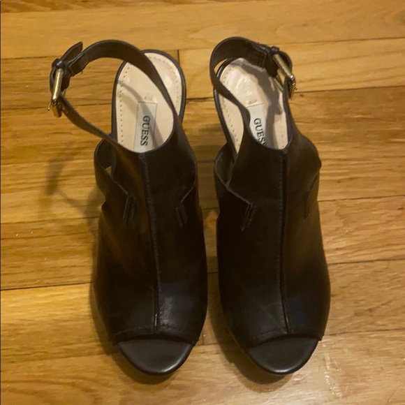 GUESS leather platforms - Picture 2 of 4